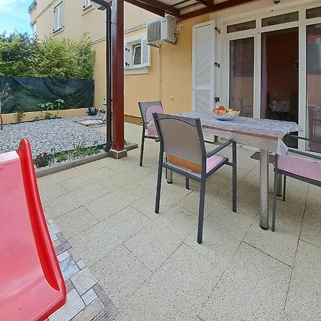 In With Kitchen